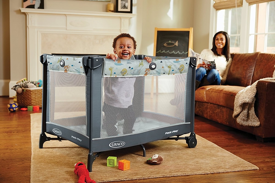 Playmat vs Playpen: Which Is Better For Baby?