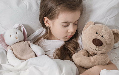 How Plushies Help Kids Get Better and Deeper Sleep 