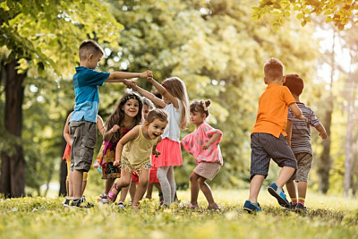 Playing Outdoor & Its Amazing Benefits for Your Child