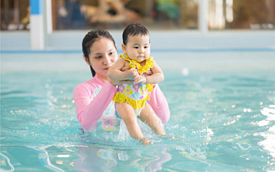 Tips to Help Kids Feel Comfortable and Safe in the Water